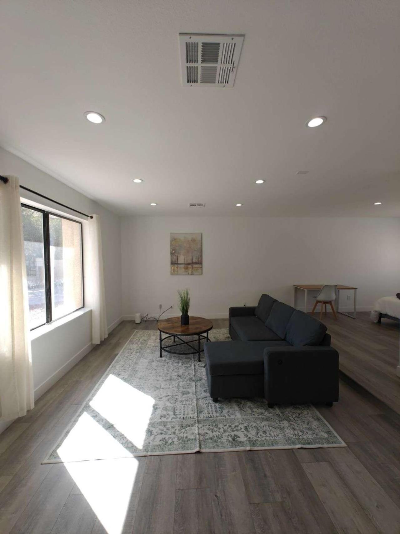 The Strip Is Just Around The Corner! Newly Renovated Luxury Modern Minimalist Villa With Large Pool! Лас-Вегас Экстерьер фото